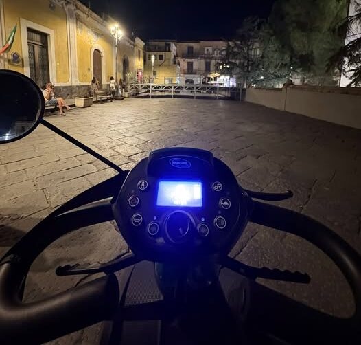 Piazza Doria, polemiche sull’autorizzazione del palco: area off-limits per i disabili!