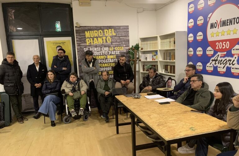 Bivio M5S verso scelte decisive per il futuro politico