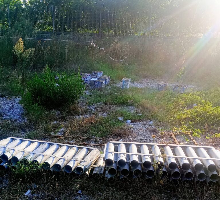 Batterie di fuochi e mortai lasciati nel Blike Park!
